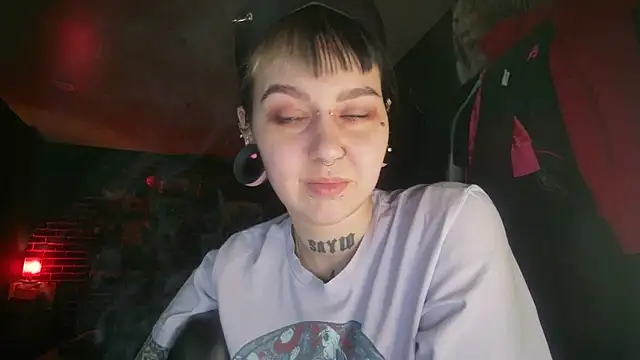 Snapshot of MoorderxDoll chatting on March 2025 11:07:02 AM MoorderxDoll online show from March 2025 11:07:02 AM