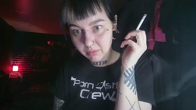 Snapshot of MoorderxDoll chatting on March 2025 10:33:01 PM MoorderxDoll online show from March 2025 10:33:01 PM