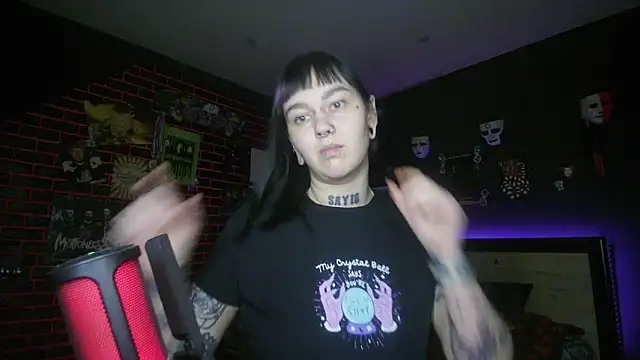 Snapshot of MoorderxDoll chatting on November 2025 07:36:02 PM MoorderxDoll online show from November 2025 07:36:02 PM