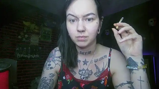 Snapshot of MoorderxDoll chatting on March 2026 10:05:02 PM MoorderxDoll online show from March 2026 10:05:02 PM