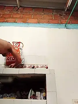 Snapshot of mailo_bronw chatting on April 2026 02:12:01 PM mailo bronw online show from April 2026 02:12:01 PM