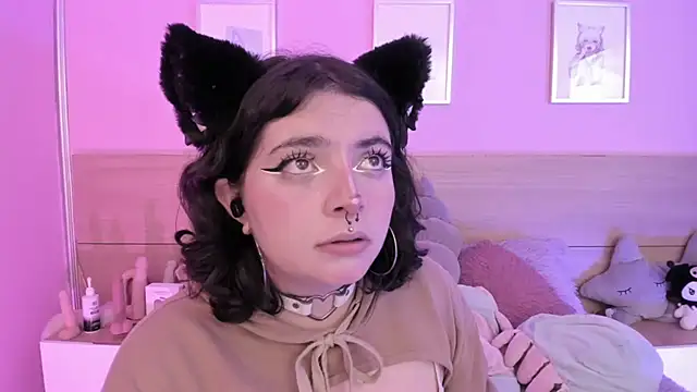 Snapshot of Sachi_Meow chatting on March 2025 06:40:02 PM Sachi Meow online show from March 2025 06:40:02 PM