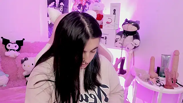 Sachi Meow online show from December 2025 03:30:01 PM