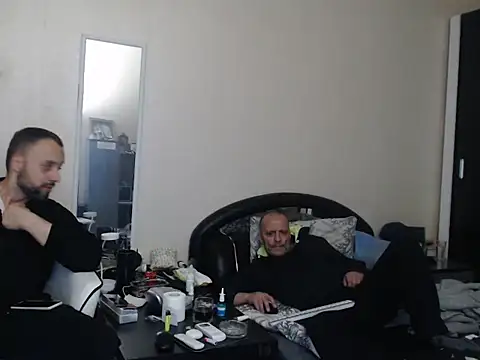 Terizizz online show from April 2026 03:00:01 AM