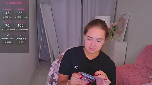 LovelyJessie online show from April 2026 01:49:02 PM