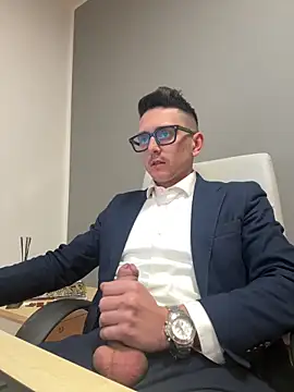 Snapshot of masterboss_ chatting on February 2026 12:57:02 PM masterboss online show from February 2026 12:57:02 PM