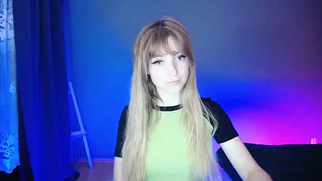 LuciaYoung online show from February 2025 10:20:02 PM