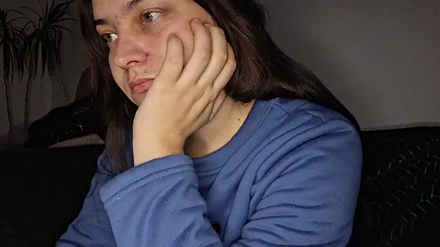 Cyndee Winter online show from November 2025 07:41:02 PM