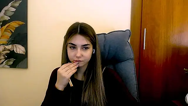 Lili magic online show from January 2025 12:51:02 PM