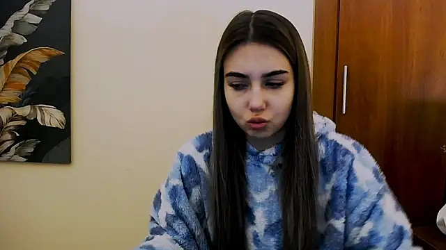 Lili magic online show from February 2025 12:12:01 PM