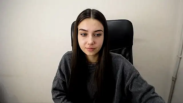 Lili magic online show from October 2025 07:27:02 AM