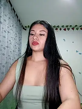 Snapshot of tara20_ chatting on March 2025 03:24:01 AM tara20  online show from March 2025 03:24:01 AM