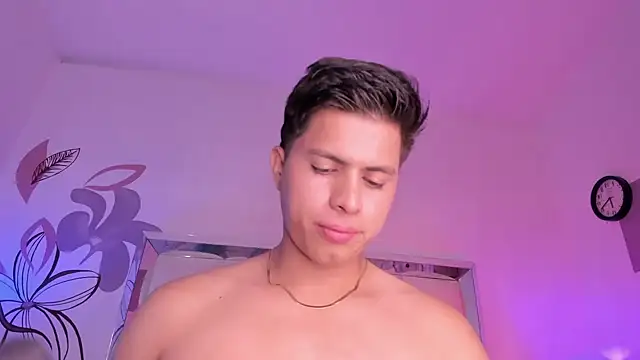 Niicky1  online show from February 2025 09:17:01 PM