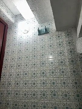 Niicky1  online show from March 2026 08:48:01 PM