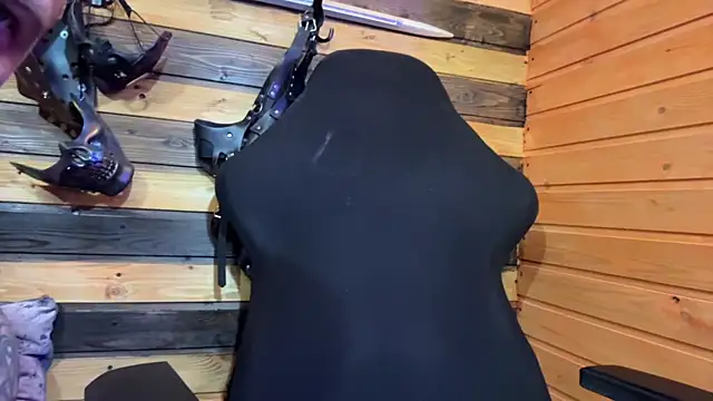 MrrKray online show from February 2026 07:24:02 PM