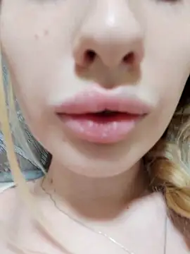 Elza kom online show from February 2025 01:32:01 PM