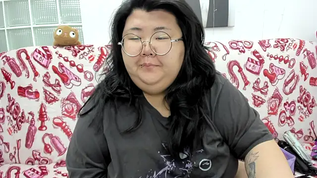 Snapshot of Nadine_asian chatting on July 2026 01:30:01 AM Nadine asian online show from July 2026 01:30:01 AM