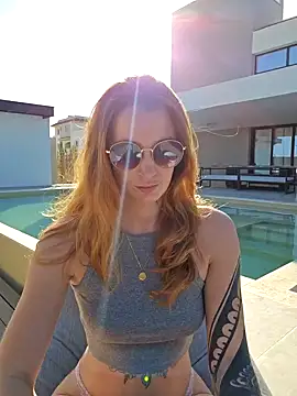Snapshot of Laurahorney_xo chatting on January 2025 12:43:01 PM Laurahorney xo online show from January 2025 12:43:01 PM
