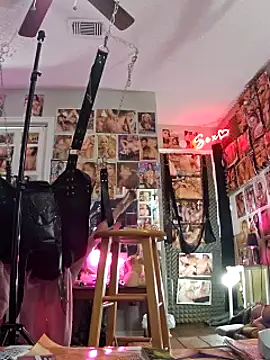 luvs2cumm69 online show from December 2024 12:51:02 PM