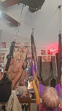 luvs2cumm69 online show from December 2025 09:36:01 AM