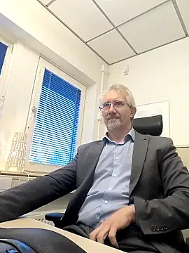 tom-swede online show from March 2026 03:49:02 PM