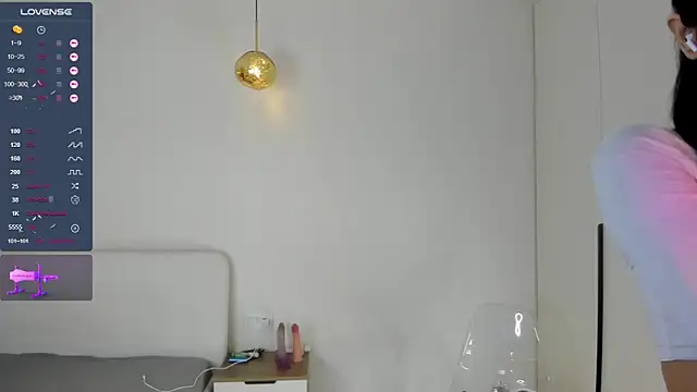 Snapshot of Lee_yoo chatting on April 2026 10:26:02 PM Lee yoo online show from April 2026 10:26:02 PM