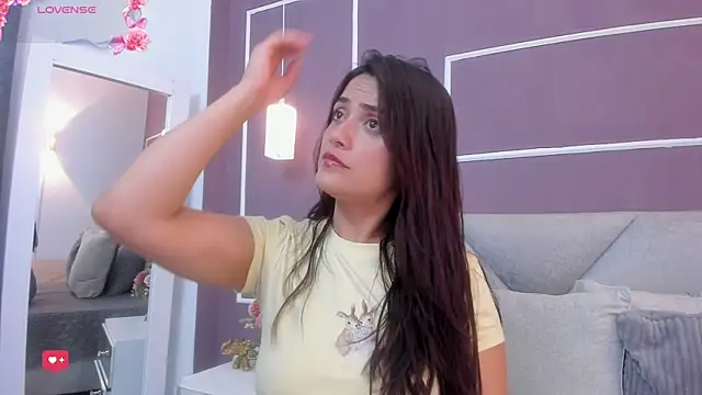 Snapshot of katrina_kaif_x chatting on July 2026 07:27:02 PM katrina kaif x online show from July 2026 07:27:02 PM