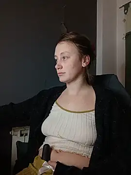 Snapshot of stupid_babybird chatting on June 2026 03:19:02 AM stupid babybird online show from June 2026 03:19:02 AM