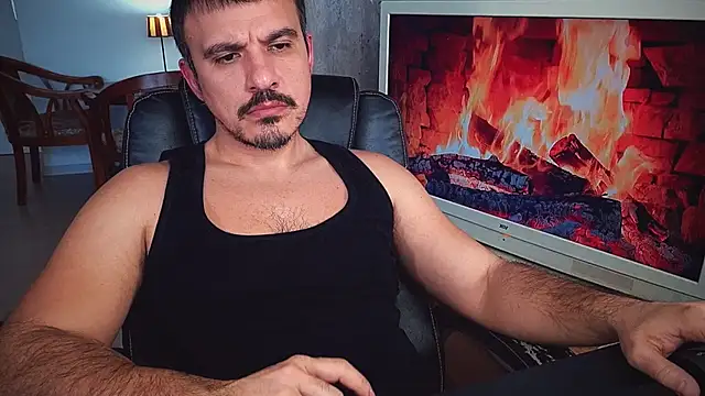 Snapshot of officeman7 chatting on January 2025 01:49:01 PM officeman7 online show from January 2025 01:49:01 PM