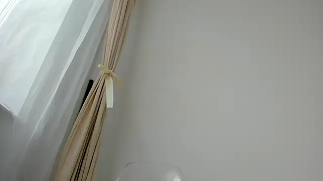 angeloflovee online show from November 2025 07:16:01 AM