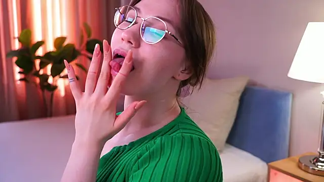 askaudrey  online show from April 2026 01:38:01 PM