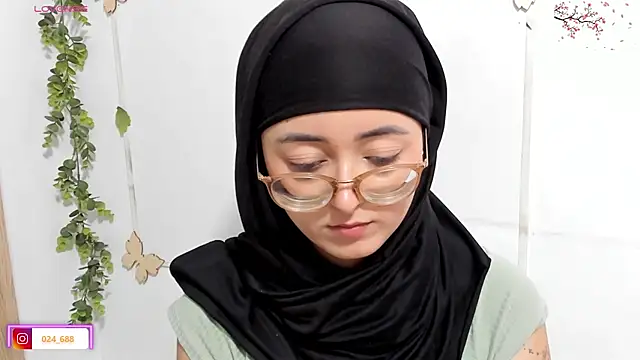 Snapshot of aysel_elid chatting on May 2026 11:01:02 PM aysel elid online show from May 2026 11:01:02 PM