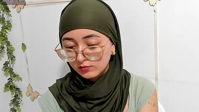 Snapshot of aysel_elid chatting on May 2026 08:58:01 PM aysel elid online show from May 2026 08:58:01 PM