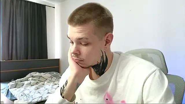 DENIS HERE online show from May 2026 10:44:01 AM