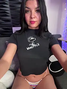 Snapshot of FoxyMx chatting on February 2025 03:20:01 AM FoxyMx online show from February 2025 03:20:01 AM