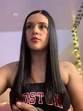 violet-333 online show from February 2025 06:12:01 PM