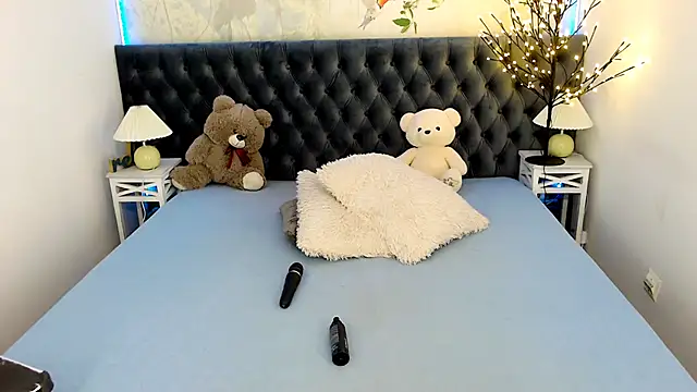 RedHeadBridget online show from October 2025 05:05:01 AM