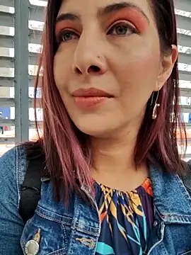 scarlett moore online show from November 2025 03:25:02 PM