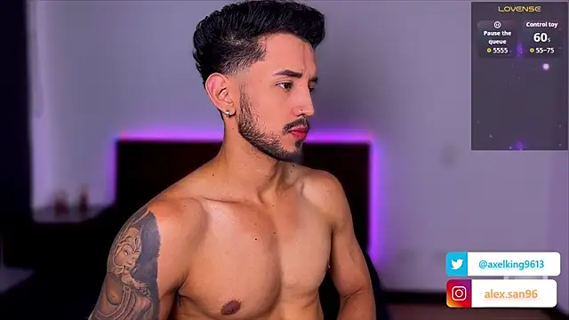 Snapshot of AxelKing1326 chatting on October 2025 10:30:01 PM AxelKing1326 online show from October 2025 10:30:01 PM