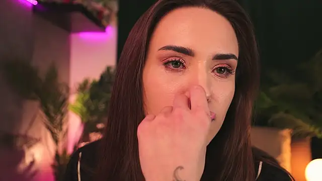 BabyYoda- online show from March 2025 08:00:01 PM