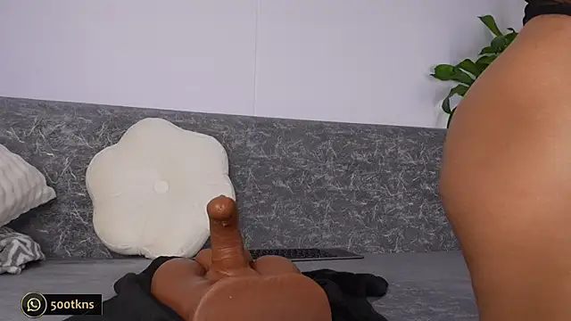 katie cruz online show from November 2025 10:25:01 AM