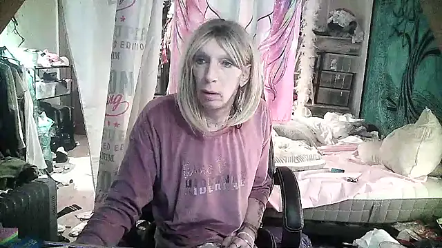 Ombeline1 online show from February 2025 04:15:01 AM