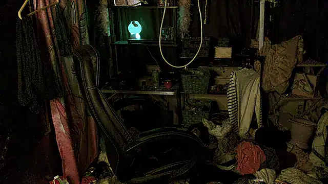 Ombeline1 online show from November 2025 11:15:02 PM