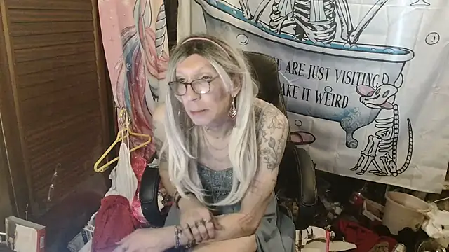 Ombeline1 online show from February 2026 02:56:02 PM