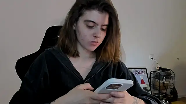 Snapshot of emmamurrr chatting on December 2024 08:32:01 PM emmamurrr online show from December 2024 08:32:01 PM