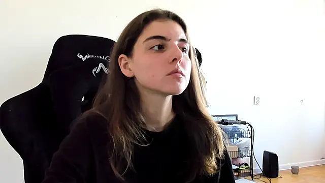 Snapshot of emmamurrr chatting on September 2025 09:53:02 AM emmamurrr online show from September 2025 09:53:02 AM