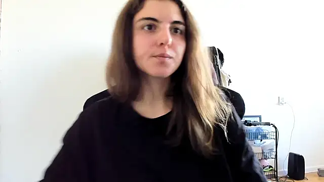 Snapshot of emmamurrr chatting on September 2025 06:24:02 AM emmamurrr online show from September 2025 06:24:02 AM