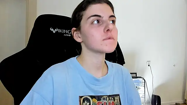 Snapshot of emmamurrr chatting on November 2025 04:07:01 PM emmamurrr online show from November 2025 04:07:01 PM