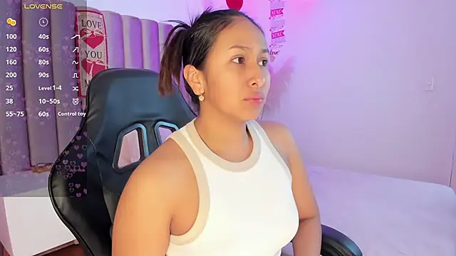 AmelyaMann online show from February 2025 12:21:01 PM