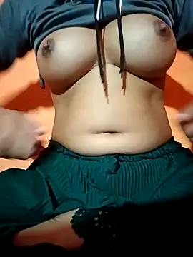 Snapshot of Mangla_Bhabhi chatting on February 2025 09:41:02 PM Mangla Bhabhi online show from February 2025 09:41:02 PM